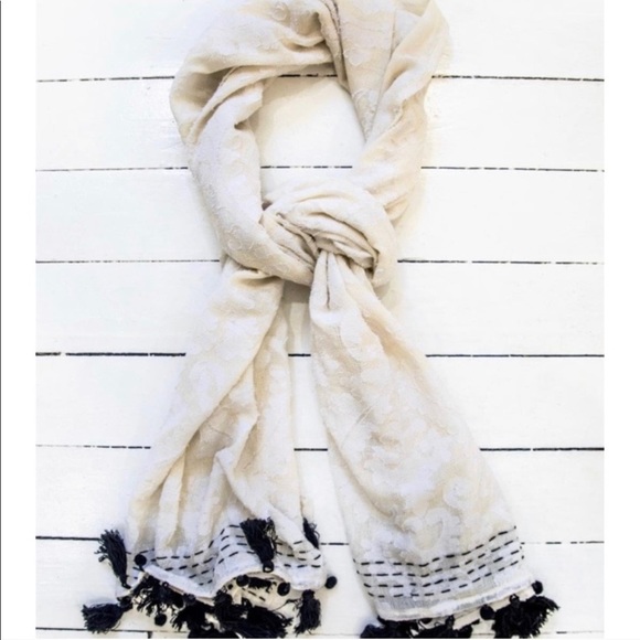 Spell Accessories - 🆕 Spell & the Gypsy paisley woven scarf in cream